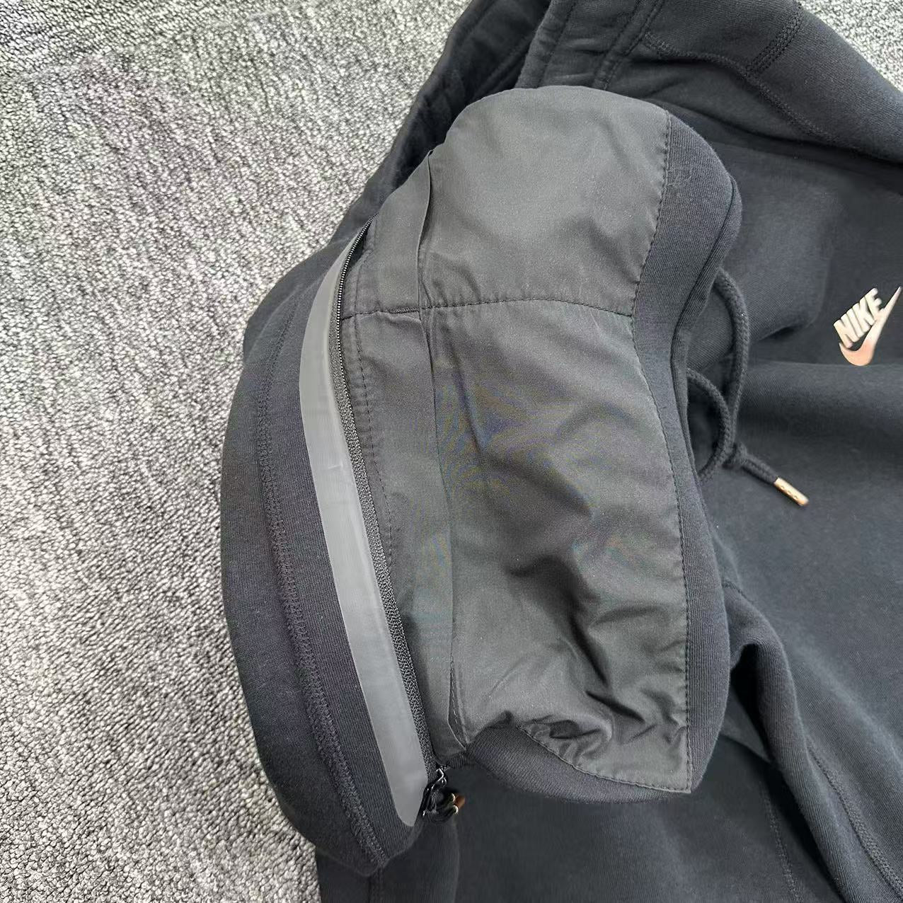 Syna x Nike Tech Fleece