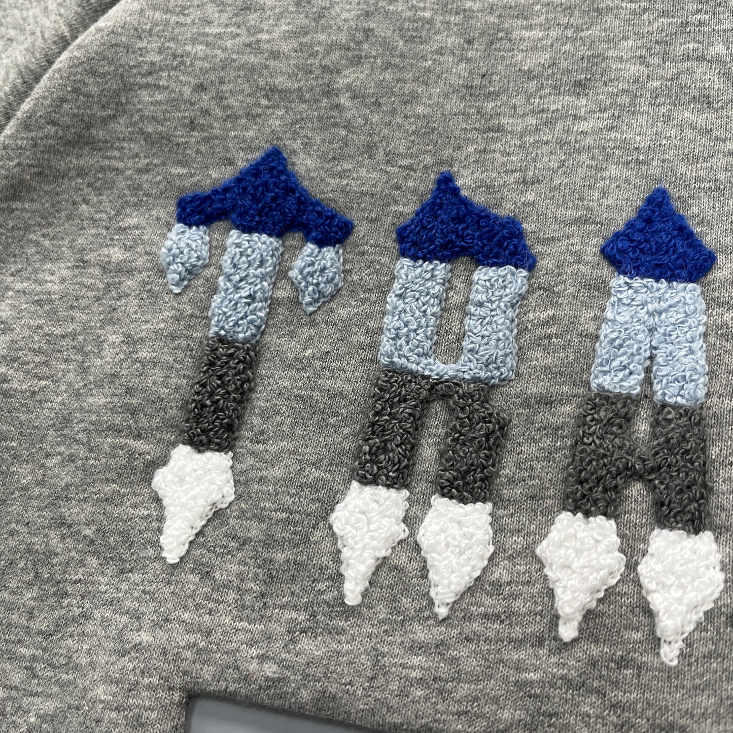 Conjunto Trapstar Chenille Decoded 2.0 Hoodie “Grey”