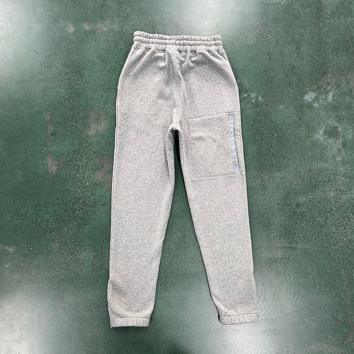Conjunto Trapstar Chenille Decoded 2.0 Hoodie “Grey”
