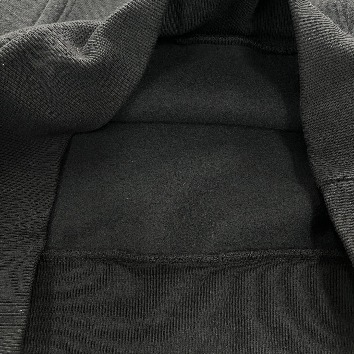 Conjunto Trapstar Chenille Decoded 2.0 Hoodie “Black”