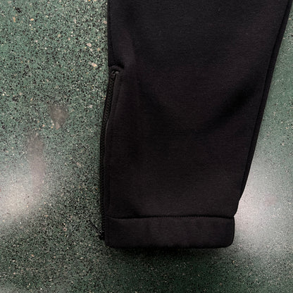 Conjunto Trapstar Chenille Decoded 2.0 Hoodie “Black”