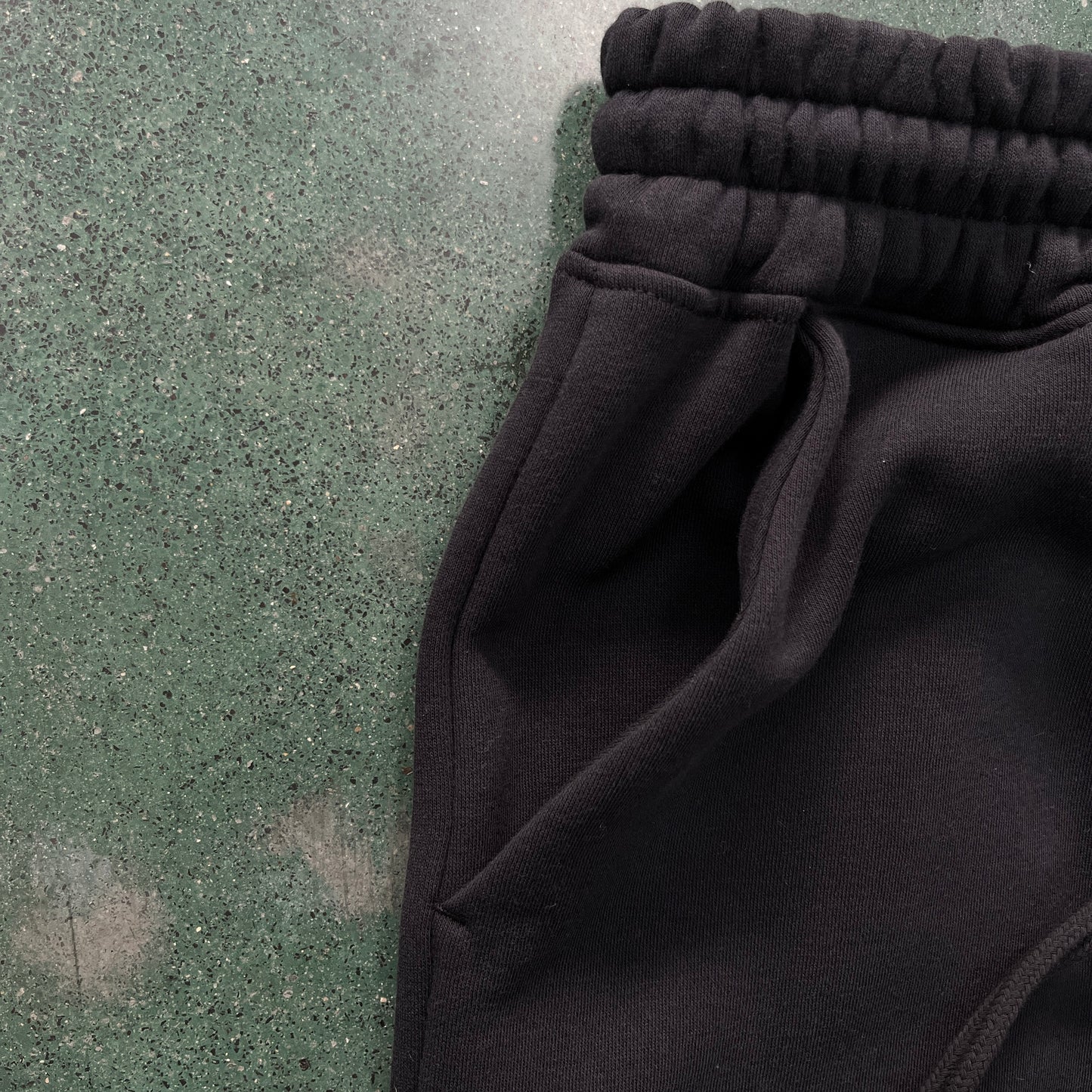 Conjunto Trapstar Chenille Decoded 2.0 Hoodie “Black”